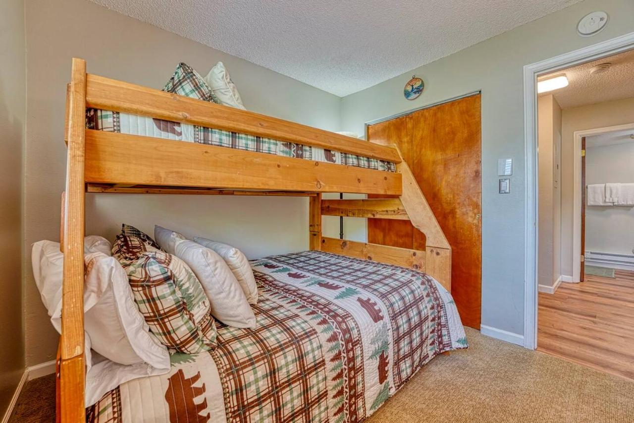 Riverfront Family-Friendly Condo Avon Kültér fotó